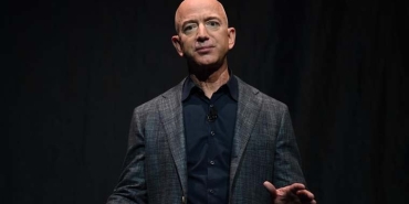 jeff-bezosun-uzerinde-yogunlasmak-icin-amazondan-istifa-ettigi-uzay-projesi-blue-origin-nedir-hqQSymLf.jpg