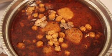 anali-kizli-corbasi-tanimi-adananin-meshur-yemegi-anali-kizli-corbasi-nasil-yapilir-2zjKcirD.jpg