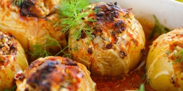 ayva-dolmasi-tanimi-sofralarinizi-lezzet-solenine-donusturecek-nefis-tarif-ayva-dolmasi-nasil-yapilir-kIwTAPBP.jpg