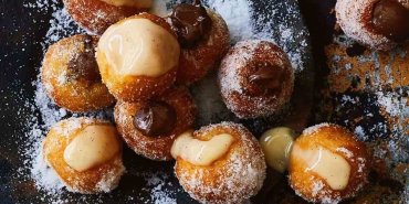 donut-toplari-tanimi-lokmalik-nefis-atistirmalik-donut-toplari-nasil-yapilir-4QCZOxvq.jpg