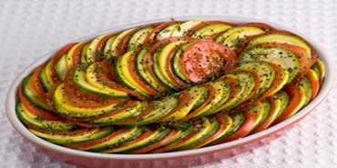 ratatouille-tanimi-duzgun-de-o-bir-animasyon-degil-miydi-diyenler-icin-ratatouille-nasil-yapilir-HYDXEDFQ.jpg