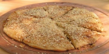 tahinli-pide-tanimi-bursa-yoresine-iliskin-tahinli-pide-nasil-yapilir-2JOYyABY.jpg